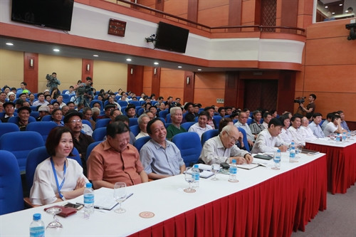 Bảo tồn bản sắc văn hóa dân tộc trong thời kì hội nhập và phát triển ảnh 1