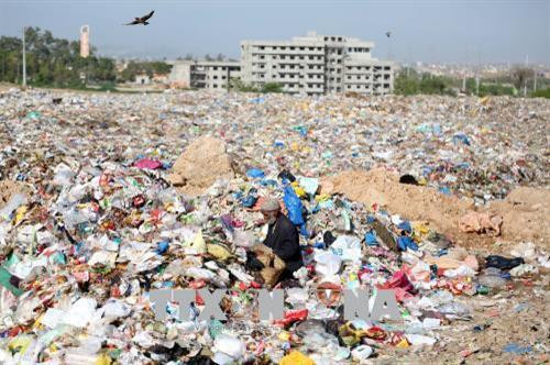 Bãi rác thải ô nhiễm tại thành phố Bandung, Tây Java,Indonesia Bãi rác thải ô nhiễm tại Yangon, Myanmar Bãi rác ô nhiễm tại Kolkata, Ấn Độ Bãi rác thải ô nhiễm tại thủ đô Dhaka, Bangladesh Những bãi rác thải ô nhiễm tại thủ đô Islamabad, Pakistan Bãi rác thải ô nhiễm tại thành phố Bandung, Tây Java,Indonesia Bãi rác thải ô nhiễm tại Yangon, Myanmar Bãi rác ô nhiễm tại Kolkata, Ấn Độ Bãi rác thải ô nhiễm tại thủ đô Dhaka, Bangladesh Những bãi rác thải ô nhiễm tại thủ đô Islamabad, Pakistan
