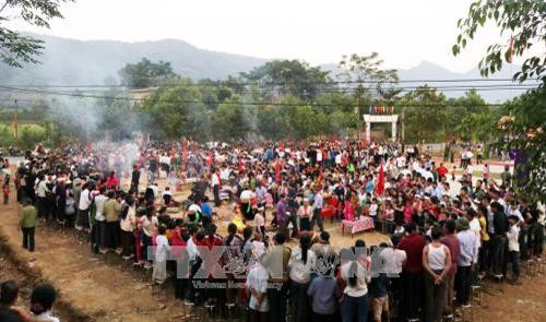 Toàn cảnh ngày hội đại đoàn kết toàn dân của khu Đồng Xuân 3, xã Xuân Viên, huyện Yên Lập. Ảnh: Trung Kiên - TTXVN. Toàn cảnh ngày hội đại đoàn kết toàn dân của khu Đồng Xuân 3, xã Xuân Viên, huyện Yên Lập. Ảnh: Trung Kiên - TTXVN.