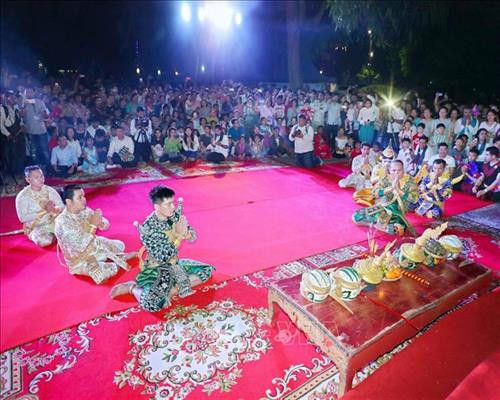 Loại hình múa nghệ thuật Lakhon Khoal của Campuchia. Ảnh: Pv TTXVN tại Campuchia Loại hình múa nghệ thuật Lakhon Khoal của Campuchia. Ảnh: Pv TTXVN tại Campuchia