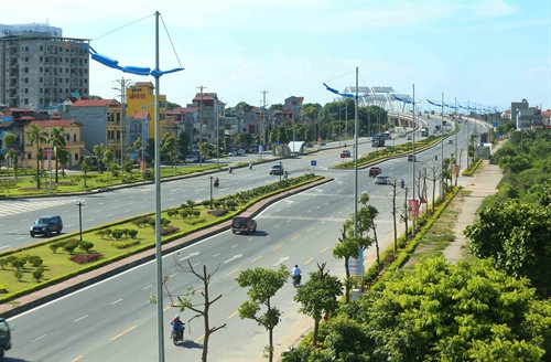 Đường Lý Sơn. Ảnh Minh Quyết- TTXVN