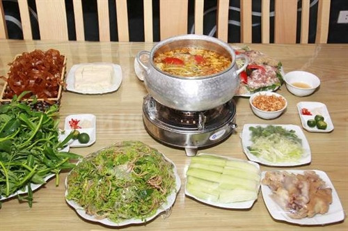 “Món ngon Hải Phòng” giữa lòng Hà Nội ảnh 1