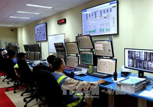 Nhà máy Nhiệt điện Thái Bình chạy thử nghiệm 2 tổ máy tại phòng điều khiển trung tâm. Ảnh: Ngọc Hà Nhà máy Nhiệt điện Thái Bình chạy thử nghiệm 2 tổ máy tại phòng điều khiển trung tâm. Ảnh: Ngọc Hà