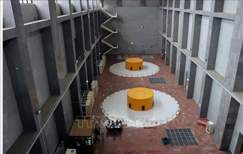 Bên trong Nhà máy thủy điện Tuyên Quang. Ảnh Quang Đán - TTXVN Bên trong Nhà máy thủy điện Tuyên Quang. Ảnh Quang Đán - TTXVN