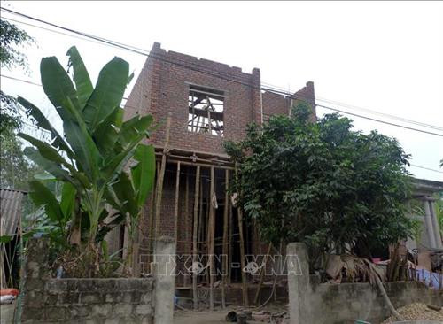 Những ngôi nhà mới ở thôn Mỹ Hoa, xã Mỹ Bằng, huyện Yên Sơn (Tuyên Quang) đang “mọc lên” từng ngày. Ảnh: Quang Đán - TTXVN Những ngôi nhà mới ở thôn Mỹ Hoa, xã Mỹ Bằng, huyện Yên Sơn (Tuyên Quang) đang “mọc lên” từng ngày. Ảnh: Quang Đán - TTXVN