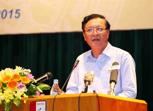 Bộ trưởng Bộ Giáo dục và Đào tạo Phạm Vũ Luận phát biểu tại hội nghị. Ảnh: Qúy Trung- TTXVN Bộ trưởng Bộ Giáo dục và Đào tạo Phạm Vũ Luận phát biểu tại hội nghị. Ảnh: Qúy Trung- TTXVN