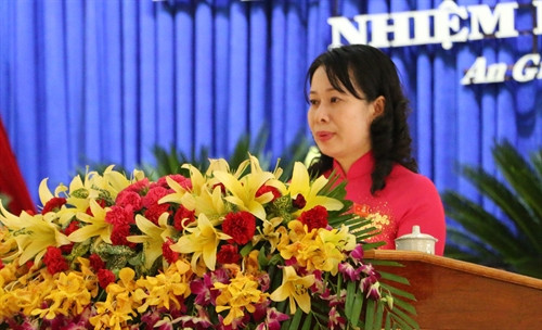 Đồng chí Võ Thị Ánh Xuân tái đắc cử chức Bí thư Tỉnh ủy An Giang nhiệm kỳ 2015-2020. Ảnh: Công Mạo – TTXVN