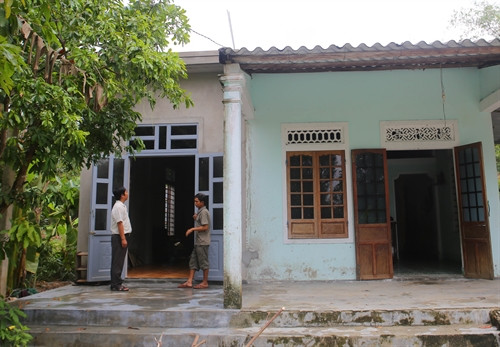 Hàng ngàn hộ nghèo ở vùng thấp trũng đã có nơi tránh trú bão an toàn Hàng ngàn hộ nghèo ở vùng thấp trũng đã có nơi tránh trú bão an toàn