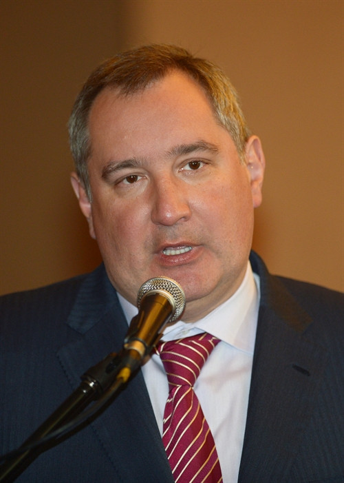 Trong ảnh (tư liệu): Phó Thủ tướng Nga Dmitry Rogozin phát biểu tại cuộc họp báo ở Jakarta, Indonesia ngày 25/2/2014. AFP/TTXVN