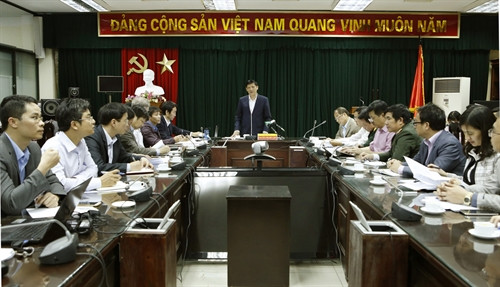 Thứ trưởng Bộ Y tế Nguyễn Thanh Long phát biểu. Ảnh: Dương Ngọc – TTXVN Thứ trưởng Bộ Y tế Nguyễn Thanh Long phát biểu. Ảnh: Dương Ngọc – TTXVN