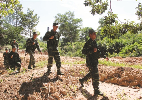 Tuần tra, bảo vệ chủ quyền biên giới Tuần tra, bảo vệ chủ quyền biên giới