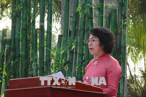 Chủ tịch UBMTTQVN Thành phố Hồ Chí Minh Tô Thị Bích Châu đọc diễn văn tại Lễ Giỗ tổ Hùng Vương năm 2018. Ảnh: Thế Anh-TTXVN Chủ tịch UBMTTQVN Thành phố Hồ Chí Minh Tô Thị Bích Châu đọc diễn văn tại Lễ Giỗ tổ Hùng Vương năm 2018. Ảnh: Thế Anh-TTXVN