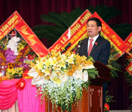 Đồng chí Hồ Đức Phớc thay mặt Ban Chấp hành mới, phát biểu trước Đại hội. Ảnh: Thanh Tùng-TTXVN