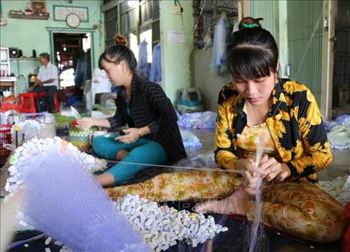 Đồng Tháp: Các làng nghề truyền thống trúng mùa nhờ lũ ảnh 5 Đồng Tháp: Các làng nghề truyền thống trúng mùa nhờ lũ ảnh 5