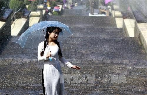 Hà Nội có mưa rào ảnh 1