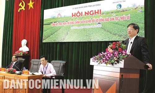 Ông Đỗ Ngọc An, Phó Bí thư Tỉnh ủy, Chủ tịch Ủy ban Nhân dân tỉnh Lai Châu, phát biểu ý kiến tại Hội nghị tổng kết thực hiện tín dụng chính sách xã hội đối với đồng bào dân tộc thiểu số. Ảnh: Công Tuyên Ông Đỗ Ngọc An, Phó Bí thư Tỉnh ủy, Chủ tịch Ủy ban Nhân dân tỉnh Lai Châu, phát biểu ý kiến tại Hội nghị tổng kết thực hiện tín dụng chính sách xã hội đối với đồng bào dân tộc thiểu số. Ảnh: Công Tuyên