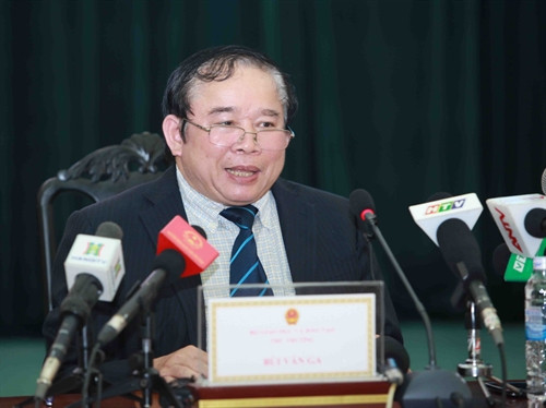 Thứ trưởng Bộ Giáo dục và Đào tạo Bùi Văn Ga công bố phương án tổ chức kỳ thi THPT Quốc gia năm 2017. Ảnh: Quý Trung – TTXVN Thứ trưởng Bộ Giáo dục và Đào tạo Bùi Văn Ga công bố phương án tổ chức kỳ thi THPT Quốc gia năm 2017. Ảnh: Quý Trung – TTXVN