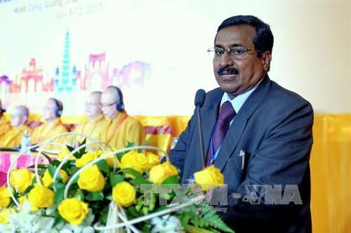 Giáo sư, Tiến sĩ Amarjiva Lochan, Chủ tịch Hiệp hội SSEASR phát biểu tại phiên khai mạc hội thảo. Ảnh: Thế Anh-TTXVN