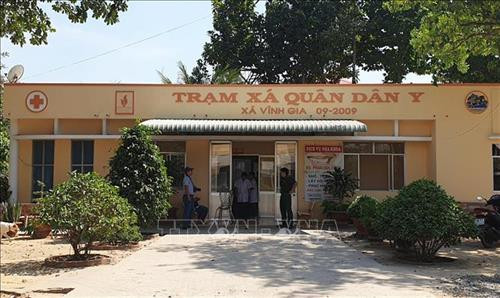 Trạm xá quân dân y Vĩnh Gia địa chỉ tin cậy của bà con vùng biên giới Vĩnh Gia, Tri Tôn, An Giang. Ảnh: Công Mạo-TTXVN Trạm xá quân dân y Vĩnh Gia địa chỉ tin cậy của bà con vùng biên giới Vĩnh Gia, Tri Tôn, An Giang. Ảnh: Công Mạo-TTXVN