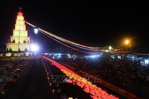 Quang cảnh Lễ cầu an. Ảnh: Hiền Anh-TTXVN Quang cảnh Lễ cầu an. Ảnh: Hiền Anh-TTXVN