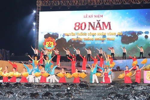 Chương trình nghệ thuật tại buổi lễ. Ảnh: Trọng Đức - TTXVN