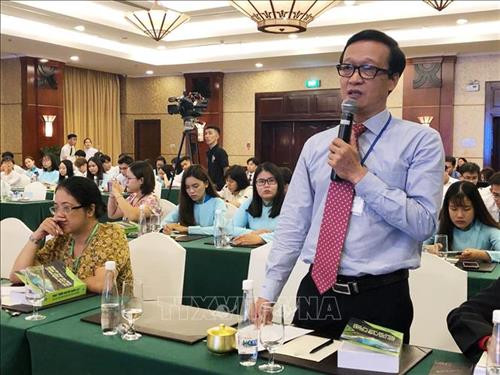 Đại biểu tham gia đóng góp ý kiến tại Hội thảo. Ảnh: Mỹ Phương - TTXVN Đại biểu tham gia đóng góp ý kiến tại Hội thảo. Ảnh: Mỹ Phương - TTXVN