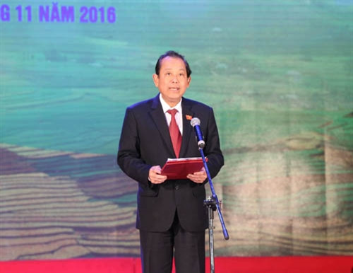 Phó Thủ tướng Thường trực Chính phủ Trương Hoà Bình phát biểu tại Lễ tuyên dương.