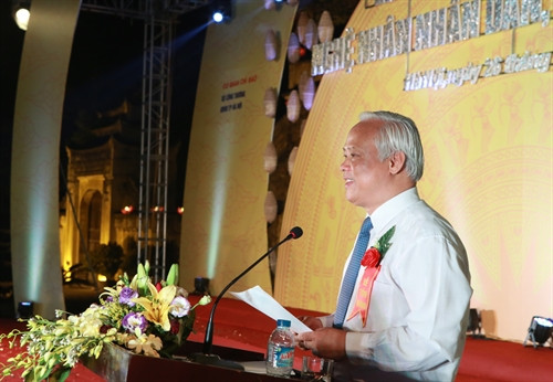 Phó Chủ tịch Quốc hội Uông Chu Lưu phát biểu tại Lễ phong tặng danh hiệu “Nghệ nhân Nhân dân, Nghệ nhân Ưu tú” năm 2016. Ảnh: Hoàng Hùng – TTXVN