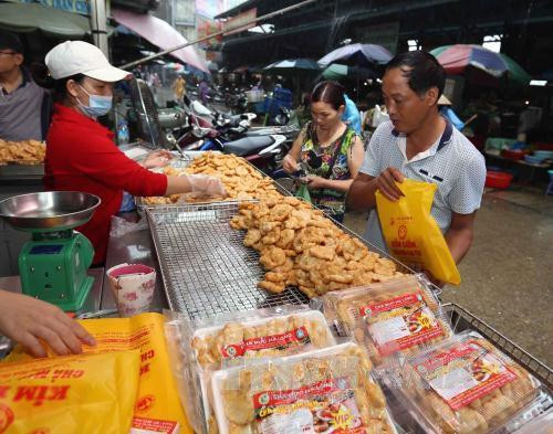 Quảng Ninh đẩy nhanh hỗ trợ ngư dân đóng tàu đánh bắt thủy sản xa bờ ảnh 2 Quảng Ninh đẩy nhanh hỗ trợ ngư dân đóng tàu đánh bắt thủy sản xa bờ ảnh 2