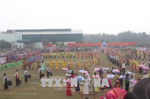 Toàn cảnh Liên hoan văn hóa các dân tộc tỉnh Thanh Hóa lần thứ 17 Ảnh: Khiếu Tư - TTXVN Toàn cảnh Liên hoan văn hóa các dân tộc tỉnh Thanh Hóa lần thứ 17 Ảnh: Khiếu Tư - TTXVN