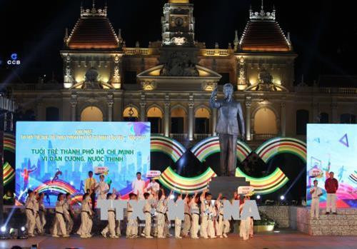 Nghi thức diễu hành các đoàn tham gia Đại hội. Ảnh: Quang Nhựt - TTXVN