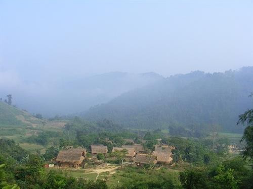 Bản Búng hoang sơ, yên bình