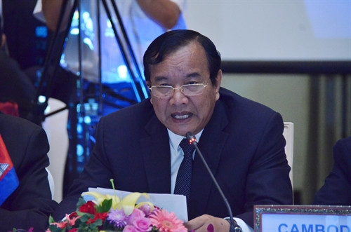 Bộ trưởng cao cấp, Bộ trưởng Bộ Ngoại giao và Hợp tác quốc tế Campuchia Prak Sokhonn phát biểu tại kỳ họp. Ảnh: Danh Chanh Đa, P/v TTXVN tại Campuchia.