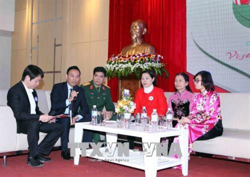 Giao lưu với các đại biểu tham gia chương trình “Khám, chữa bệnh nhân đạo và chăm sóc sức khỏe cộng đồng” giai đoạn 2014-2017. Ảnh: Quý Trung - TTXVN Giao lưu với các đại biểu tham gia chương trình “Khám, chữa bệnh nhân đạo và chăm sóc sức khỏe cộng đồng” giai đoạn 2014-2017. Ảnh: Quý Trung - TTXVN