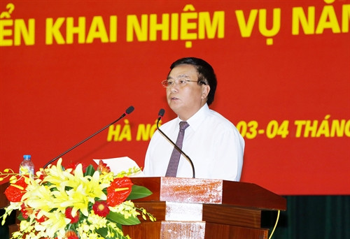 Giáo sư, Tiến sỹ Nguyễn Xuân Thắng- Ủy viên Trung ương Đảng, Giám đốc Học viện Chính trị Quốc gia Hồ Chí Minh phát biểu khai mạc hội nghị. Ảnh: Nguyễn Dân – TTXVN