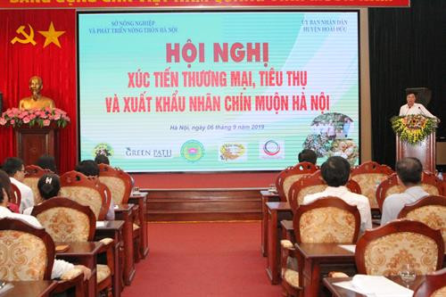 Toàn cảnh Hội nghị. Phó Giám đốc Sở Nông nghiệp và Phát triển nông thôn Hà Nội Nguyễn Xuân Đại phát biểu tại Hội nghị.