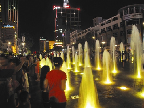 Nhạc nước và âm thanh, ánh sáng