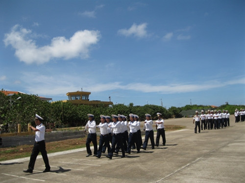 Những người bảo vệ “biên giới mềm” trên biển ảnh 1