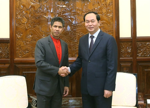 Chủ tịch nước Trần Đại Quang tiếp Ngài Jorge Trindade Neves De Camoes, Đại sứ Đặc mệnh toàn quyền Cộng hòa Dân chủ Timor-Leste đến chào từ biệt, kết thúc nhiệm kỳ công tác tại Việt Nam. Ảnh: Nhan Sáng – TTXVN