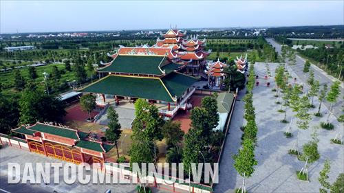 Chùa Bà mới (phường Hòa Phú) dự kiến sẽ làm lễ cung nghinh Thánh giá Thiên Hậu Thánh Mẫu vào ngày 13/2/2019. Ảnh: Mạnh Linh