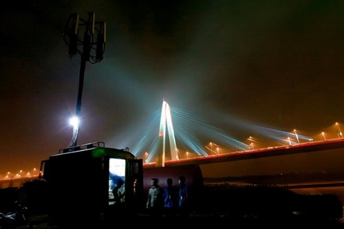 Xe lưu động của Viettel phục vụ chống nghẽn mạng giờ cao điểm. (Nguồn: Viettel) Xe lưu động của Viettel phục vụ chống nghẽn mạng giờ cao điểm. (Nguồn: Viettel)