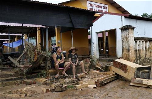 Cảnh tan hoang sau lũ tại xã Nghĩa Đô, huyện Bảo Yên khắc phục hậu quả sau mưa lũ. Ảnh: Quốc Khánh – TTXVN Cảnh tan hoang sau lũ tại xã Nghĩa Đô, huyện Bảo Yên khắc phục hậu quả sau mưa lũ. Ảnh: Quốc Khánh – TTXVN