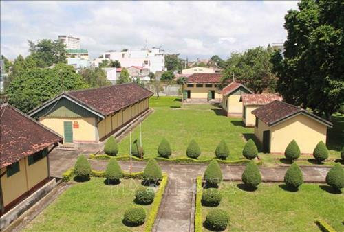 Nhà đày Buôn Ma Thuột tọa lạc trên diện tích gần 2ha, tại phường Tự An, thành phố Buôn Ma Thuột, Đắk Lắk. Ảnh: Phạm Cường-TTXVN Nhà đày Buôn Ma Thuột tọa lạc trên diện tích gần 2ha, tại phường Tự An, thành phố Buôn Ma Thuột, Đắk Lắk. Ảnh: Phạm Cường-TTXVN