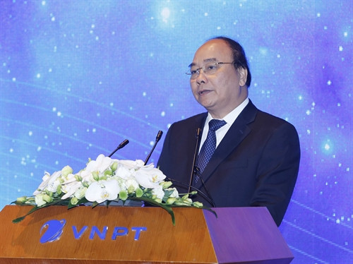 Thủ tướng Nguyễn Xuân Phúc phát biểu tại lễ khai trương dịch vụ di động Vinaphone – S. Ảnh: An Đăng - TTXVN