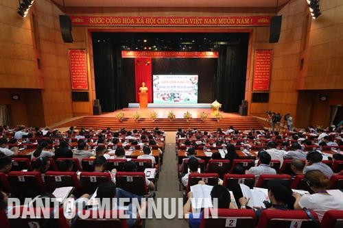 Toàn cảnh Hội nghị xúc tiến tiêu thụ vải thiều và nông sản của tỉnh Bắc Giang