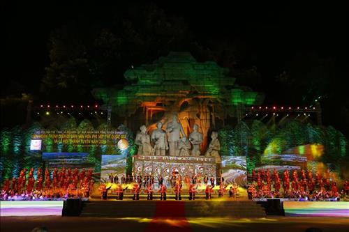 Tiết mục Lễ cấp sắc của đồng bào Dao tỉnh Tuyên Quang. Ảnh: Nam Sương - TTXVN Tiết mục Lễ cấp sắc của đồng bào Dao tỉnh Tuyên Quang. Ảnh: Nam Sương - TTXVN