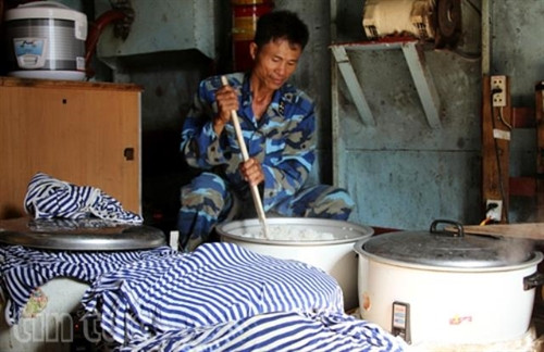Cơm ngon, canh ngọt giữa biển Trường Sa ảnh 6