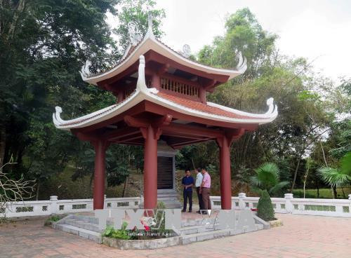 Nhà bia tưởng niệm tại Khu di tích lịch sử Quốc gia đặc biệt Kim Bình. Ảnh Quang Đán – TTXVN