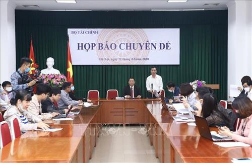 Bộ Tài chính tổ chức Họp báo cung cấp thông tin liên quan đến dự thảo nghị định gia hạn thời hạn nộp thuế và tiền thuê đất. Ảnh: Minh Quyết - TTXVN Bộ Tài chính tổ chức Họp báo cung cấp thông tin liên quan đến dự thảo nghị định gia hạn thời hạn nộp thuế và tiền thuê đất. Ảnh: Minh Quyết - TTXVN