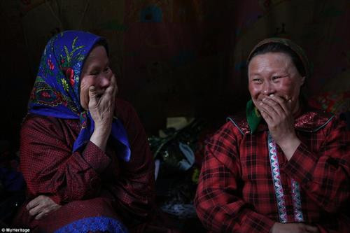 Cuộc sống của bộ lạc ăn thịt sống vùng Siberi ảnh 12